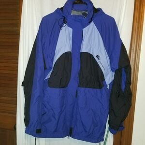 REI elements jacket size M